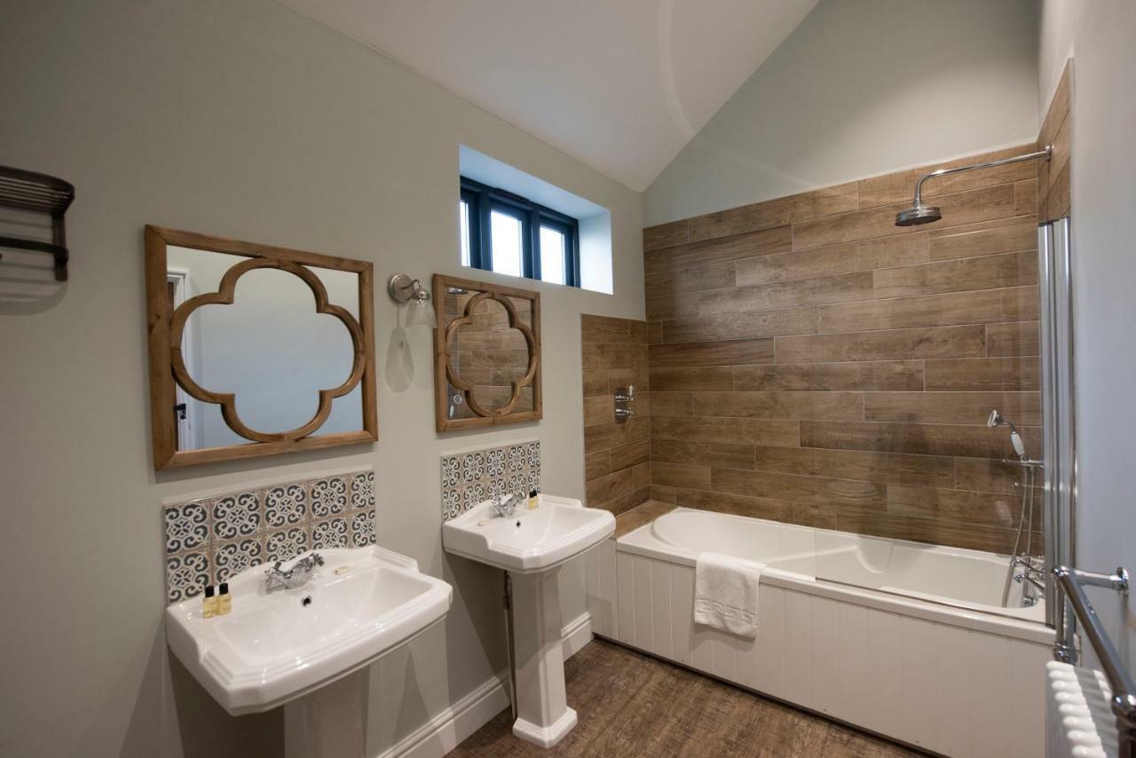 The George Inn Barford St Michael Bagian luar foto Bathroom